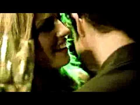 alex de Guirior feat. Laura Estrada & Young J. - So Right