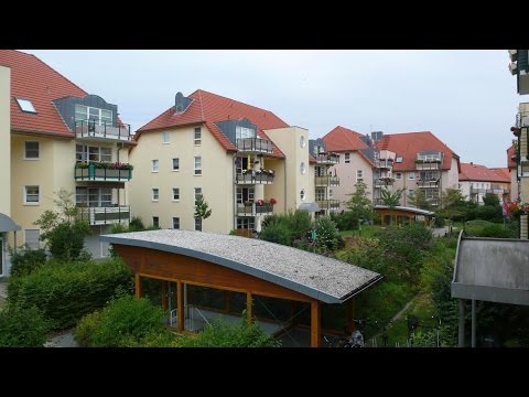 Schöne 2,5 Zimmerwohnung in gepflegter, grüner Anlage