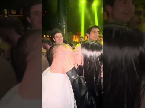 Así le robe un beso a una chica con Ankara Messi 💋