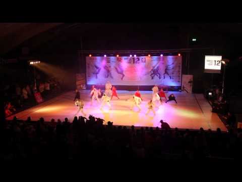 Cards I, Mighty Shake Zastávka