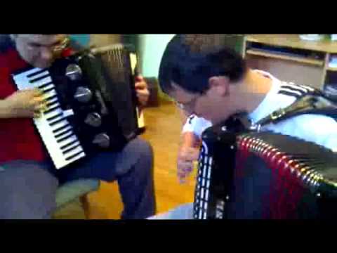 Srdjan Bikic i Bane Vasic zagrevanje za cas Tomicino kolo.mp4