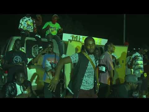 Young-Bg - My Moment (Official Clip)