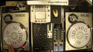 Hot Milk (Barry Brown, Johnny Osbourne, Sugar Minott, Jackie Mittoo)