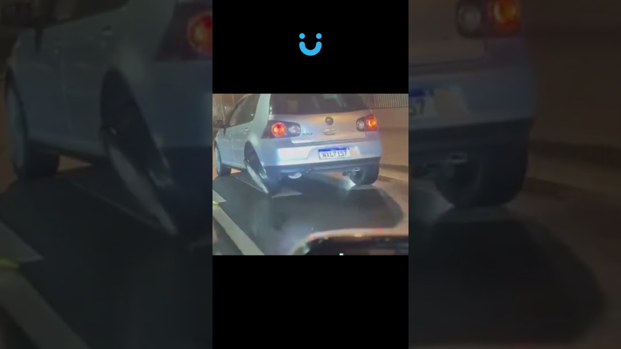 TEM ALGO DE ERRADO NESSE CARRO