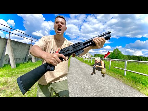 Whoever hits the target gets a better weapon! AIRSOFT BATTLE almost brings my girlfriend to tears...
