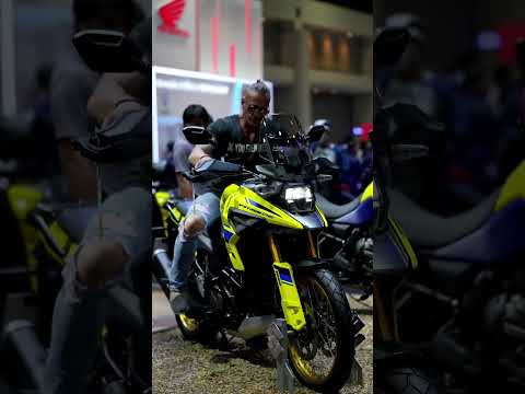 HOW TO MOUNT SUZUKI V-STROM 1050DE ADVENTURE MOTORCYCLE #hondamotorcycles