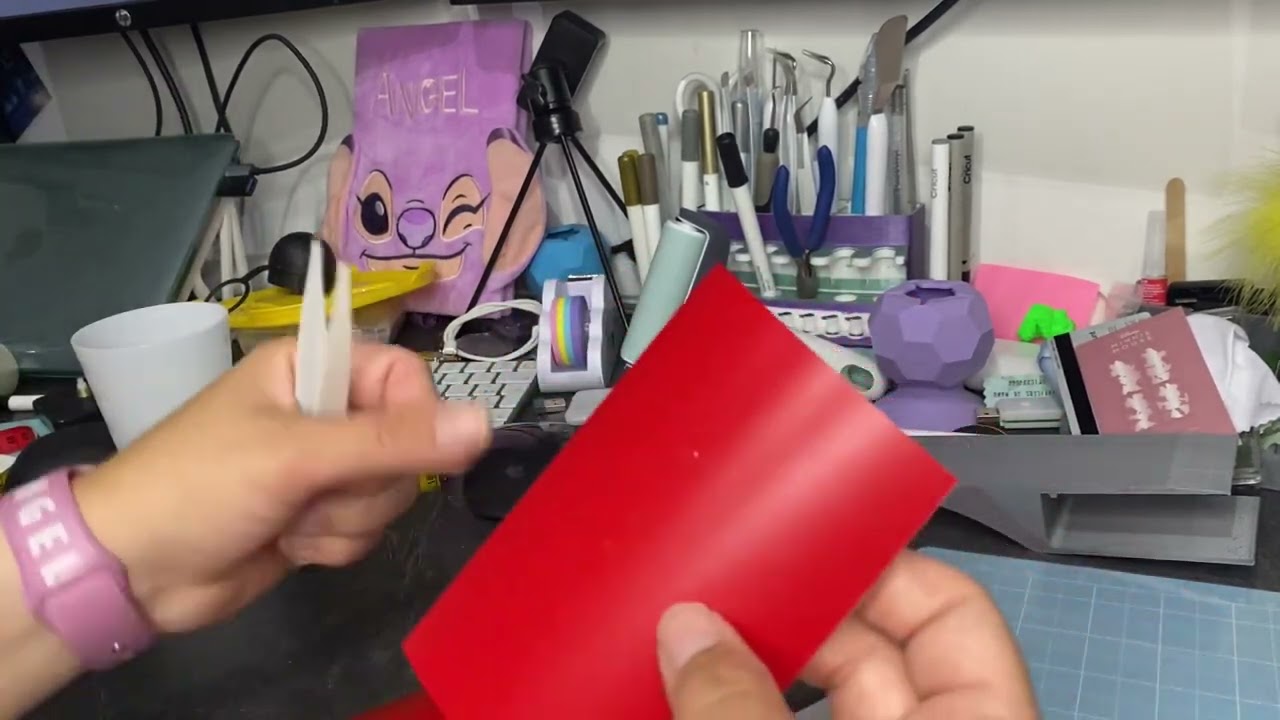 Personnalisation de gobelet avec la cricut joy et du vinyl autocollant