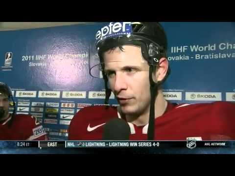 IIHF WCH 2011:Canada vs USA (Highlights and Analysis)