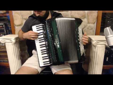 BELTSTUIVM120CGS - Green Shadow Beltuna Studio IV Compact Piano Accordion LMMM 41 120 $6999