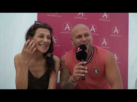 Interview : Panik sur la Hotline