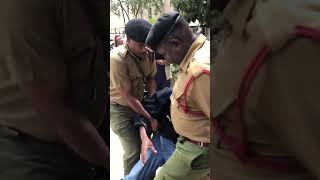 Download lagu Drama at Milimani law Courts as Police mishandle Natembeya's supporters #balindiwaymedia #citizentv mp3