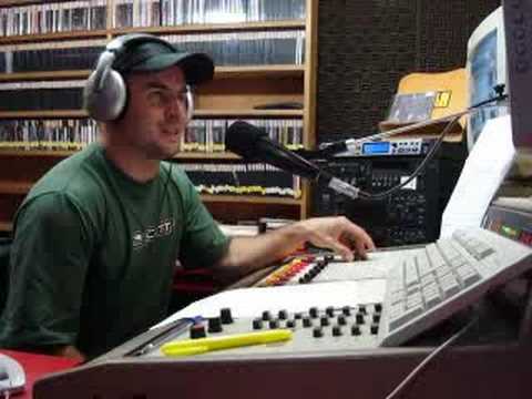 Rádio Tribuna FM 88.5 Petrópolis