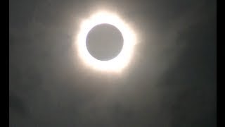 preview picture of video 'Total Eclipse of the Sun - Port Douglas 2012'