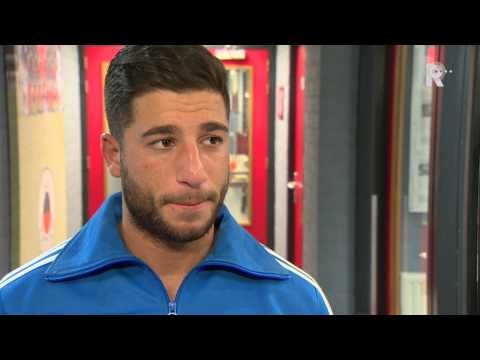 Ninos Gouriye in gesprek met verslaggever Teun de Jong