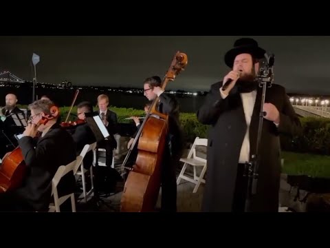 Chuppa: 🎹The A Team - 🎤Shmueli Ungar