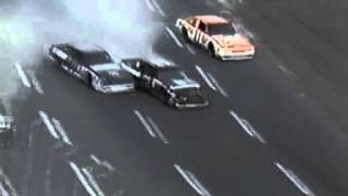 1988 Oakwood Homes 500: multi-car crash