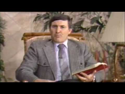 Acts 18:18 - 19:20 What are the differences between Paul and Apollos’ preaching styles?