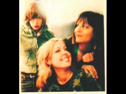 SLEATER-KINNEY - Banned From The End Of The World (live, 1999)