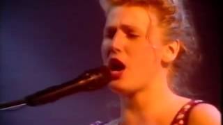 Sophie B Hawkins - Right Beside You (TOTP)