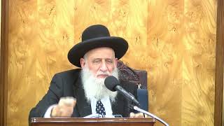 הרב אלבז – שיעור המוסר השבועי – פרשת שמות תשפ"ו (מוסדות אור החיים) - התמונה מוצגת ישירות מתוך אתר האינטרנט יוטיוב. זכויות היוצרים בתמונה שייכות ליוצרה. קישור קרדיט למקור התוכן נמצא בתוך דף הסרטון