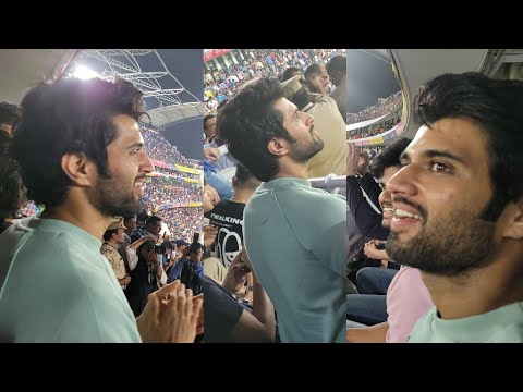 Vijay Devarakonda Watched India Vs Australia Match In HYD Uppal Stadium | AnandDevarakonda| Sonusood