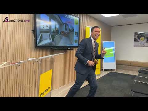 1/12 Pukerangi Crescent - Auction