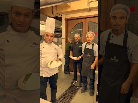 Customer wait kr rhe hau jaldi kr 😝 Restaurant hustle + Chef struggles + Funny moments = Viral