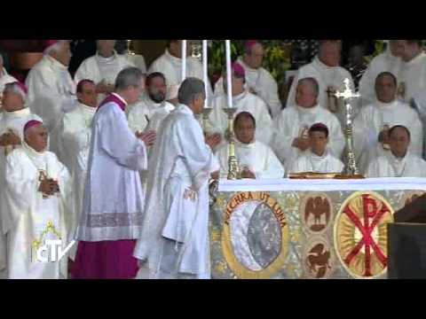 Papa Francesco: Dio risveglia la speranza degli ultimi