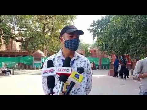 Tourists facing problems at Tajmahal