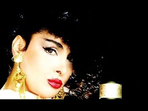 MERAL SEZGİN – DEVLERİN AŞKI