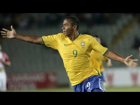 Golaço do Walter pela Seleção Brasileira Sub-20 em 2009!