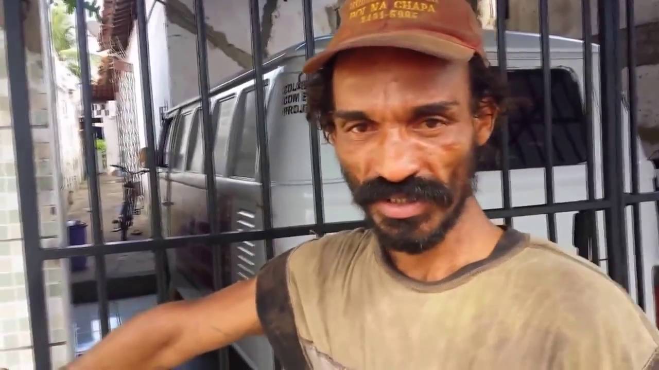 MENDIGO pregando a Palavra de Deus - VÍDEO IMPACTANTE. COMPARTILHE!