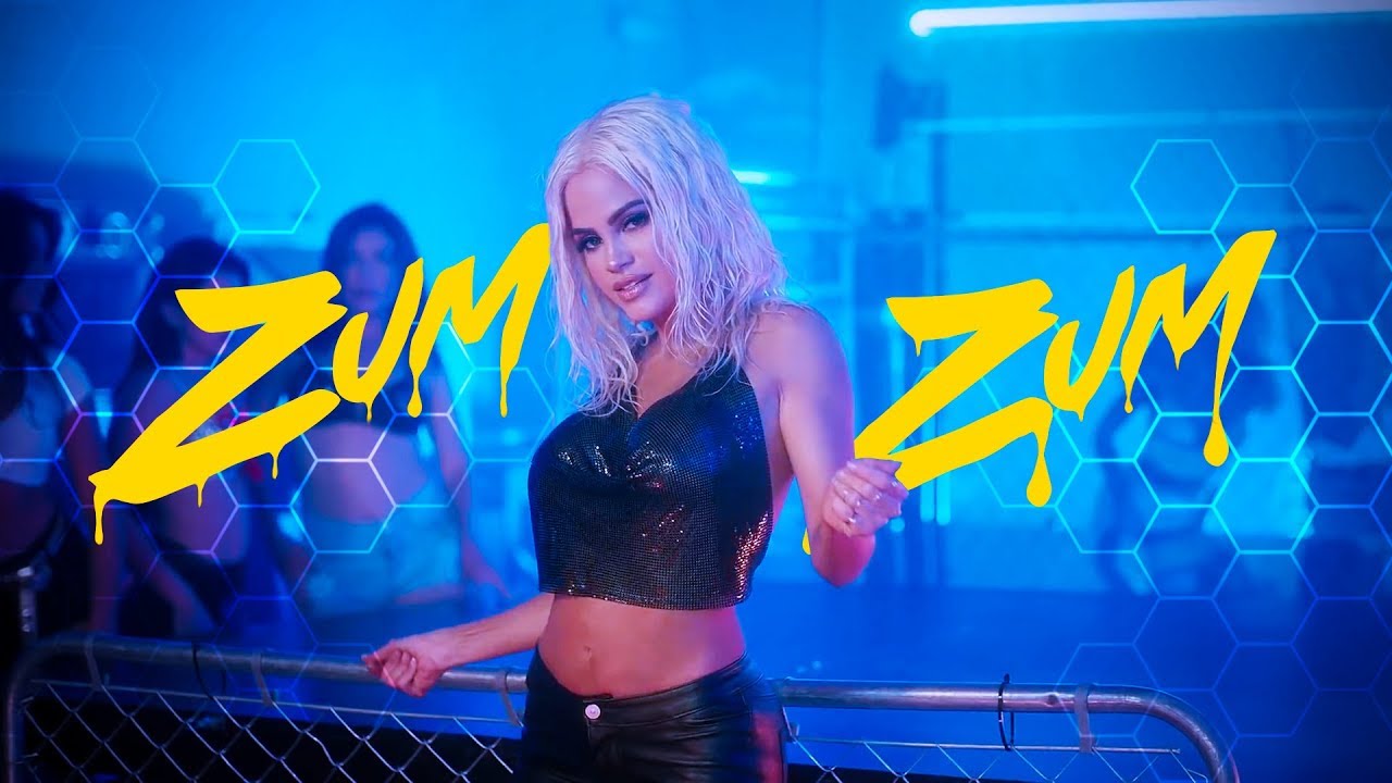 Daddy Yankee 🐝 Rkm & Ken-Y 🐝 Arcangel 🐝🍯 - Zum Zum [Official Video]