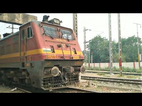 (12491) Mourdhwaj Express (Barauni - Jammu Tawi) With (LDH) WAP4 Locomotive.!! Video