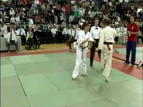 E. Talbot (IKO GB) v E. Yanshina ( Belorussia) 3rd IFK World Tournament 2005 Kyokushin Womens -60kg