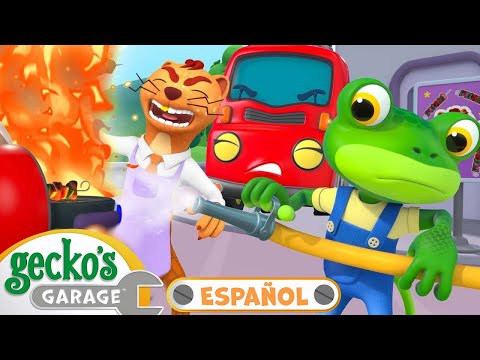 Fuego en el taller | Garaje de Gecko | Carros para niños | Vídeos educativos