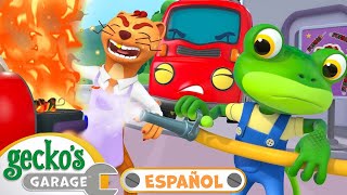 Fuego en el taller | Garaje de Gecko | Carros para niños | Vídeos educativos