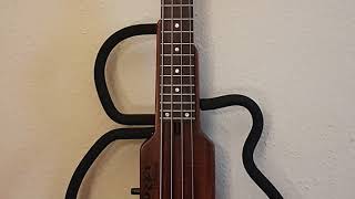 Video thumbnail for Aria AS-690B Sinsonido Travel Bass Guitar by Lars Peh