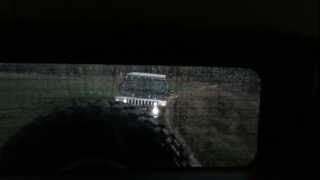 preview picture of video 'Un des Hummer H2 de La Team Hummebox sur le terrain de Trans sur Erde'