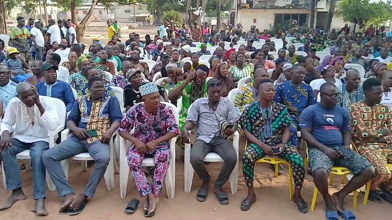 Youth strategies from informal settlements: voices from Benin