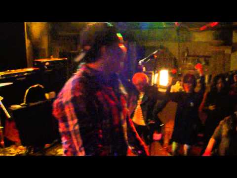 20121231 Find the Spot - Clench Your Fist