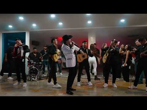 Nostalgia Del Ayer - Victor Erazo (EN VIVO)