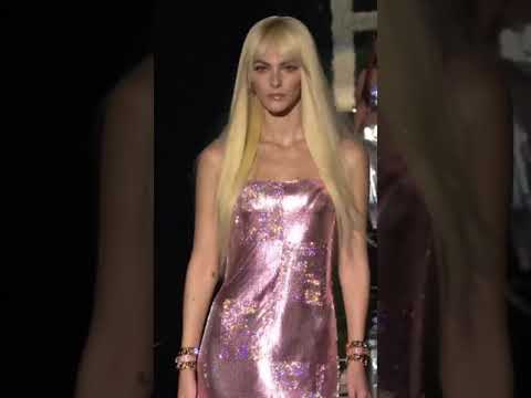 FENDACE ft, Vittoria, Gigi & Naomi