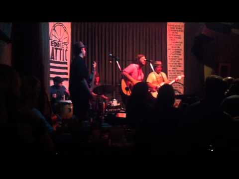 Todd Wells performs "Love Song" Live from Eddies Attic!