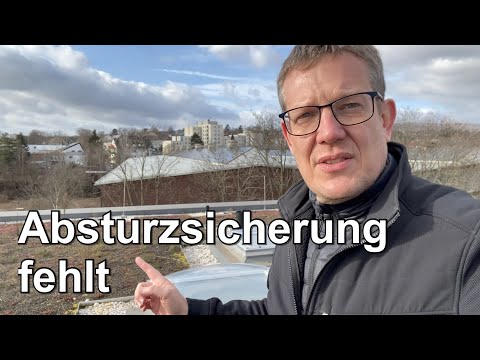 Fehlende Absturzsicherung auf Flachdach