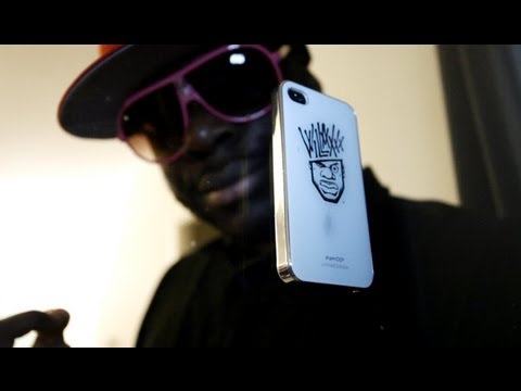 WILLAXXX BOOBi x REUFF COQUES IPHONES
