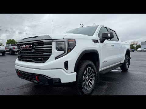 2022 GMC Sierra 1500 Crew Cab Short Box 4-Wheel Drive AT4 in Summit White for sale at North Star Chevrolet Buick GMC in Cranbrook, BC