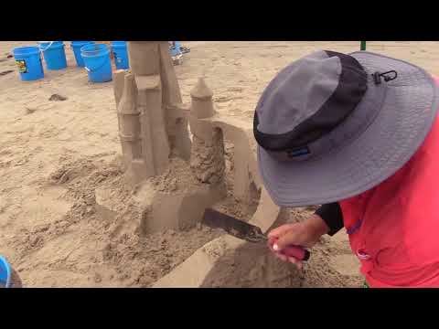 sand castle building with 2 simple tools #fyp #3