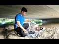 The Fateful Encounter Between Homeless Girl And Kind Man Under Bridge NgocTram