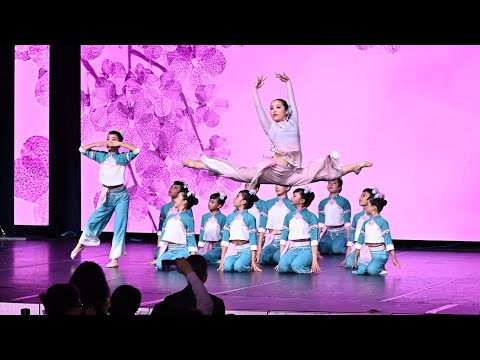 "Morning Flowers"- Academy of Chinese Performing Arts 